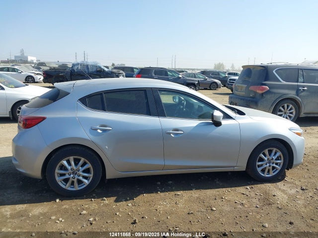JM1BN1L75J1175624 Mazda pe