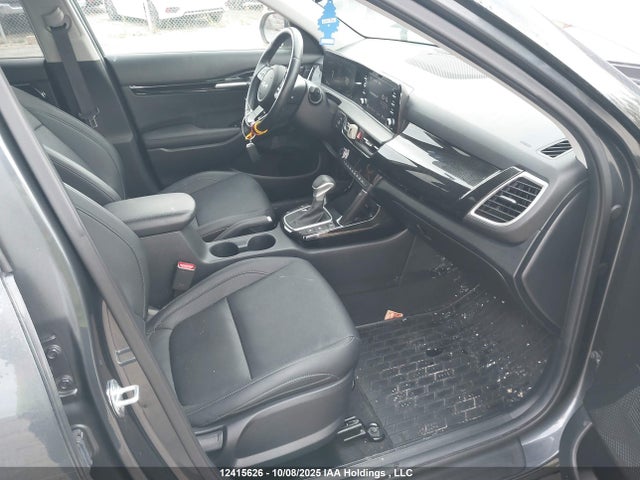 KNDEUCAA9R7509172 KIA nu mpi