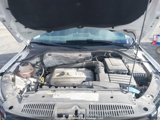 WVGJV7AX9FW534464 Volkswagen 2015