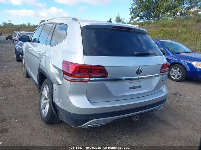 Volkswagen fsi 2019 1V2HR2CA8KC509617 Image 3