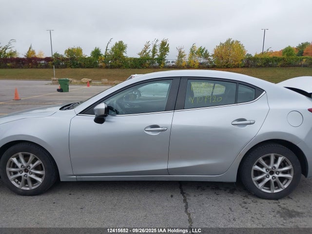 JM1BN1V70H1107920 Mazda pe