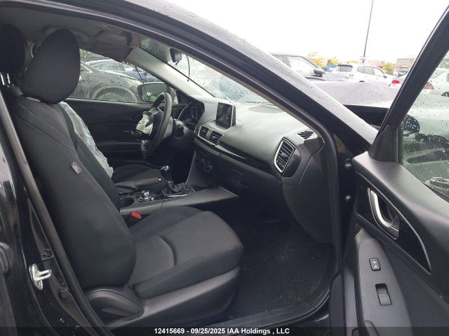 3MZBM1L72FM159505 Mazda pe