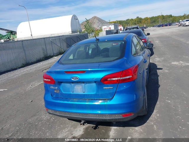 Ford Focus 2016 1FADP3F27GL353471 Image 17