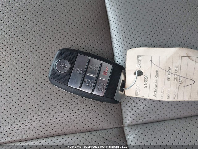 KIA Sedona 2017 KNDMC5C16H6341728 Image 11