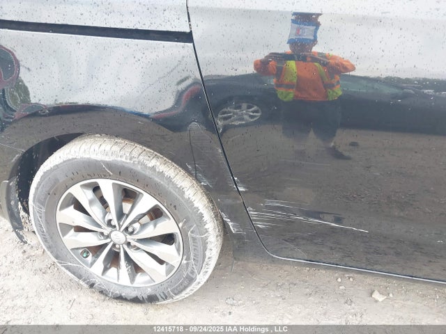 KIA Sedona 2017 KNDMC5C16H6341728 Image 20