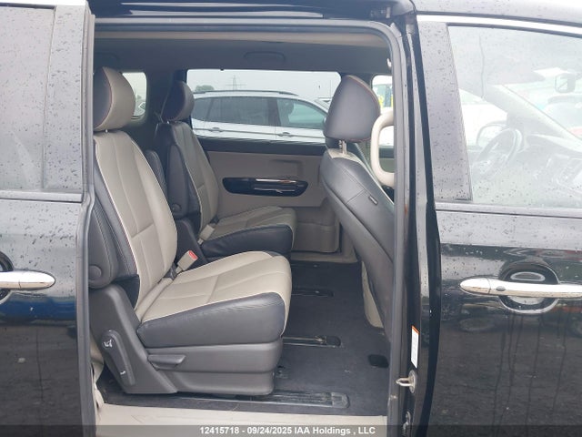 KIA Sedona 2017 KNDMC5C16H6341728 Image 8