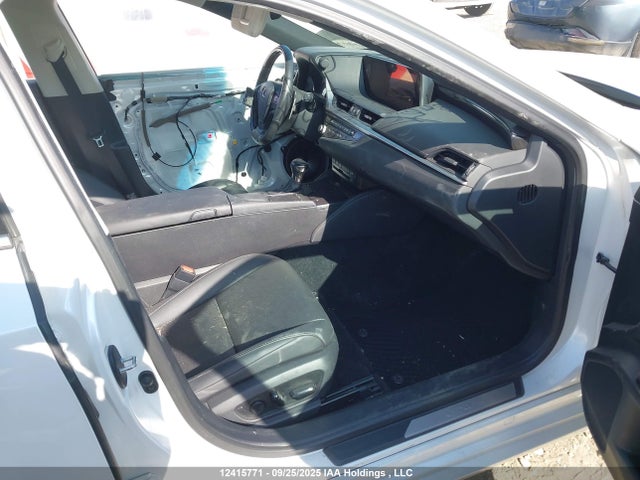 58AB11D13MU001726 Lexus a25a-fks