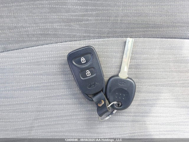 Hyundai 2017 2017 KMHCT4AE2HU184363 Image 11