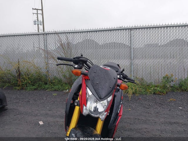 JS1GT7AB5J2100612 Suzuki T719-