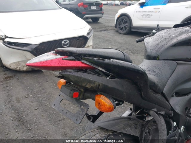 JS1GT7AB5J2100612 Suzuki T719-