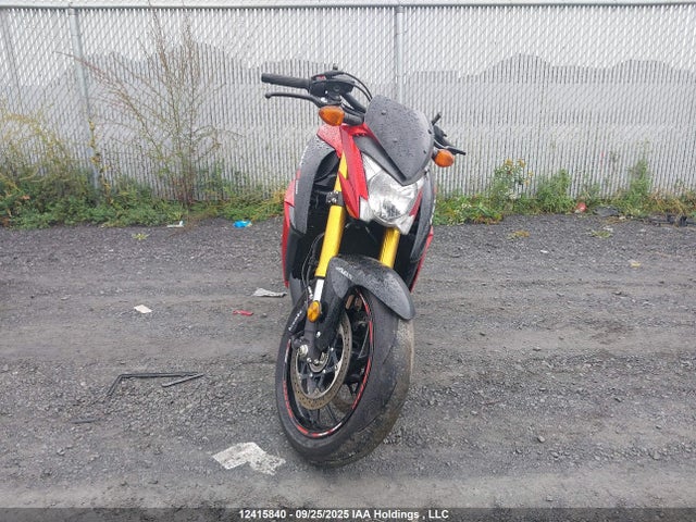JS1GT7AB5J2100612 Suzuki T719-
