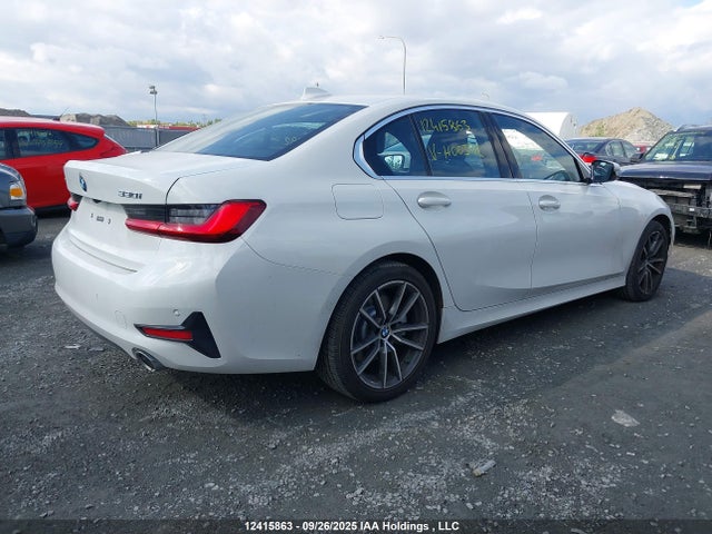 WBA5R7C58KFH00392 BMW 330I