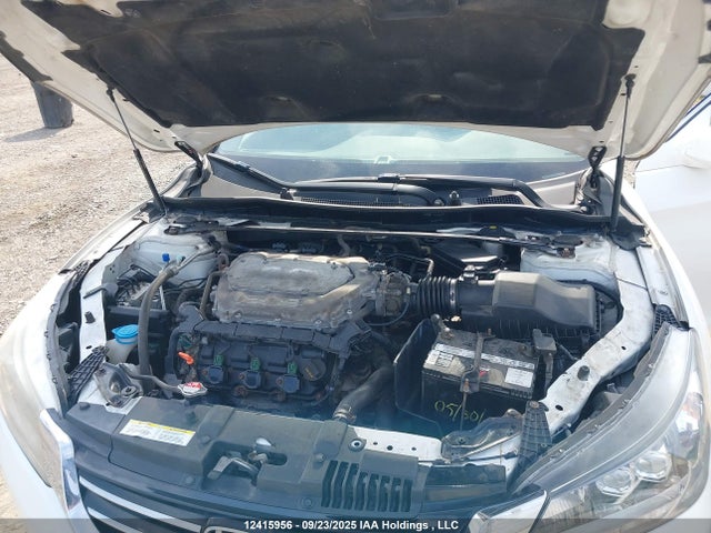 Honda j35y1 2015 1HGCR3F97FA800034 Image 10