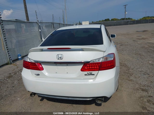 Honda j35y1 2015 1HGCR3F97FA800034 Image 15