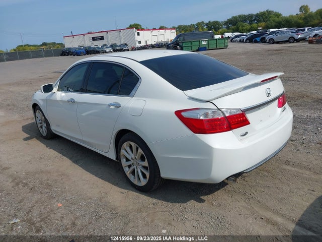 Honda j35y1 2015 1HGCR3F97FA800034 Image 3