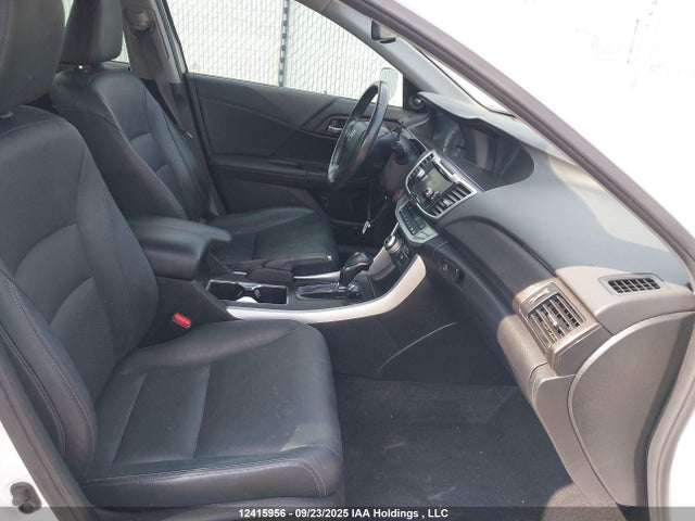 Honda j35y1 2015 1HGCR3F97FA800034 Image 5