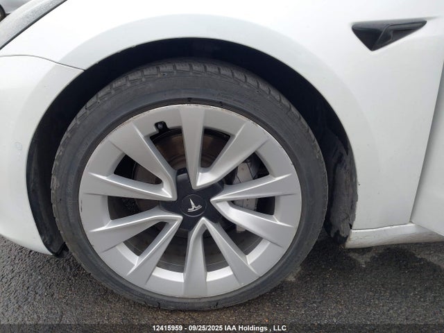 5YJ3E1EA9NF258032 Tesla MODEL 3