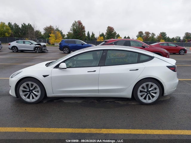 5YJ3E1EA9NF258032 Tesla MODEL 3