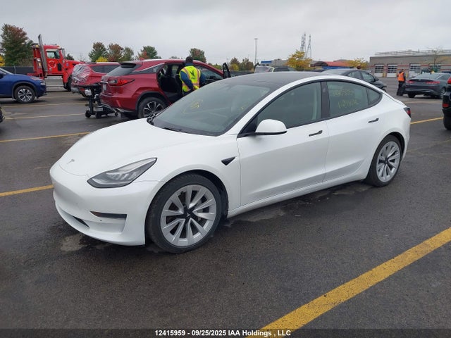 5YJ3E1EA9NF258032 Tesla MODEL 3
