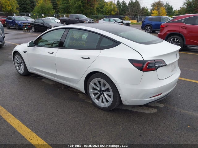 5YJ3E1EA9NF258032 Tesla MODEL 3