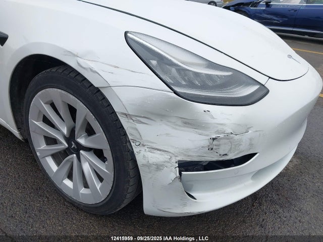 5YJ3E1EA9NF258032 Tesla MODEL 3