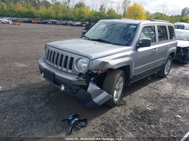 1C4NJPAB5GD569683 Jeep 2016