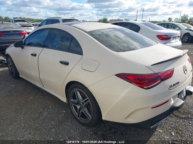 W1K5J4HB7NN251677 Mercedes-Benz m260