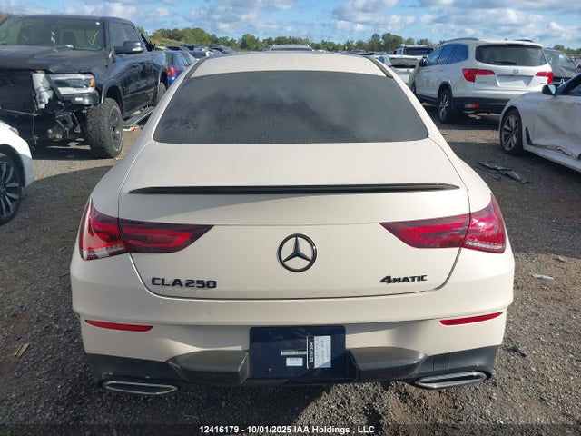 W1K5J4HB7NN251677 Mercedes-Benz m260
