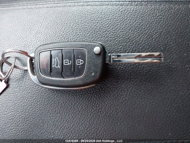 Hyundai 2016 2016 KM8J3CA2XGU041568 Image 11