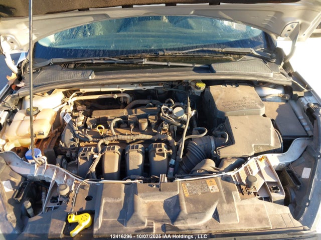 Ford Focus 2016 1FADP3F29GL341838 Image 10