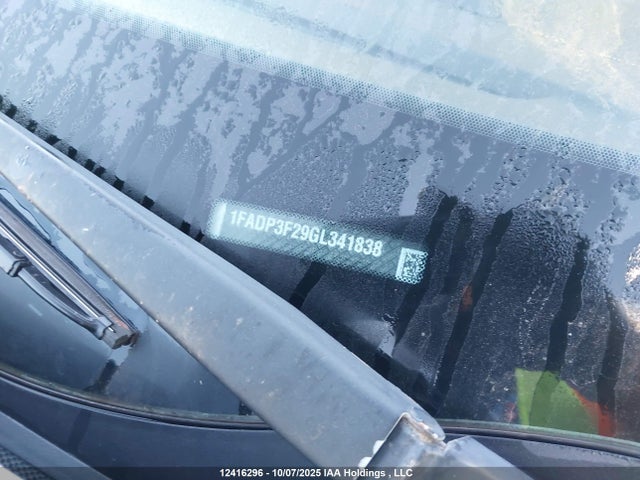 Ford Focus 2016 1FADP3F29GL341838 Image 19