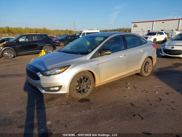 Ford Focus 2016 1FADP3F29GL341838 Image 2