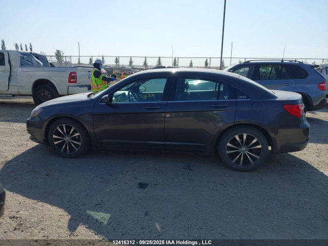 1C3CCBBG3EN171009 Chrysler 2014