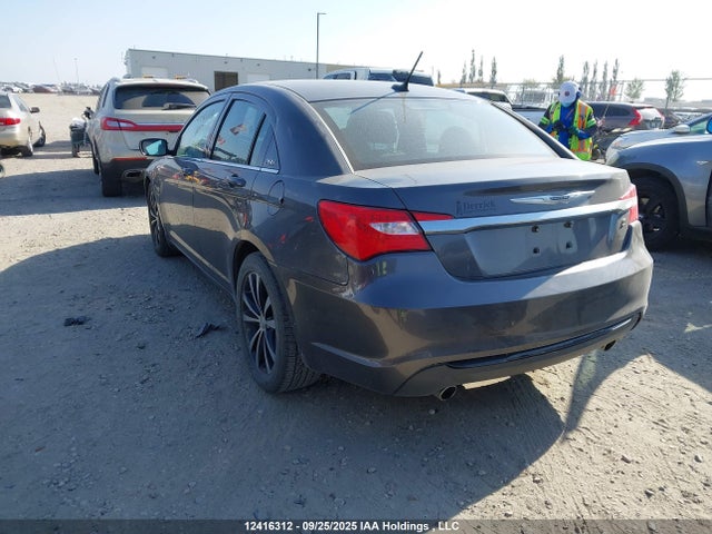 1C3CCBBG3EN171009 Chrysler 2014