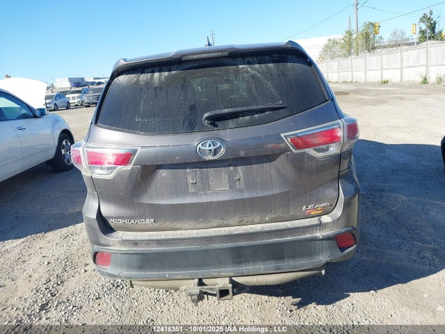Toyota 2gr-fe 2015 5TDBKRFH9FS205696 Image 16