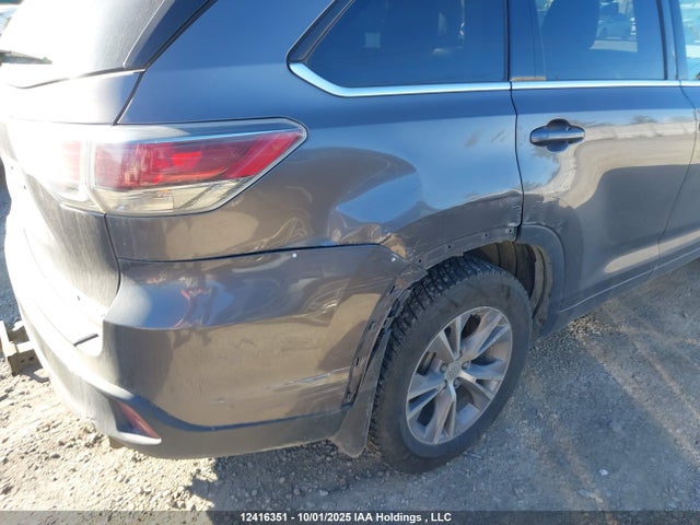 Toyota 2gr-fe 2015 5TDBKRFH9FS205696 Image 6