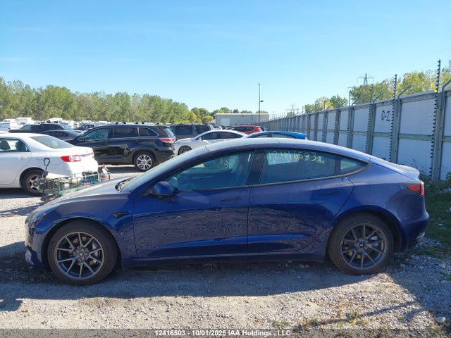 5YJ3E1EB5NF205448 Tesla MODEL 3