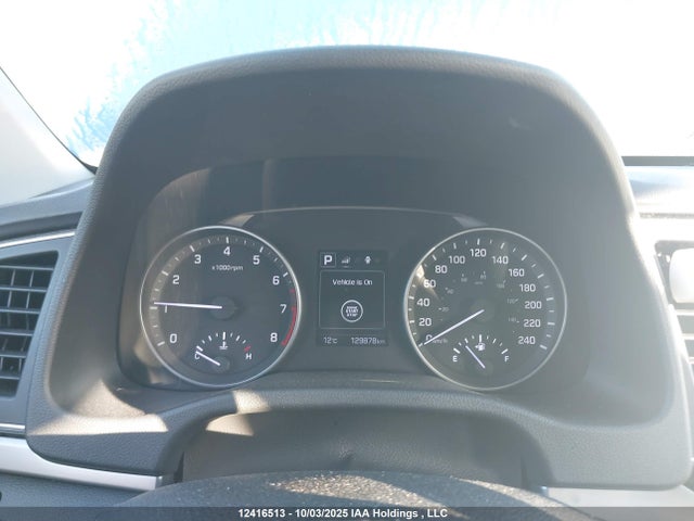 KMHD84LF2HU119296 Hyundai 2017