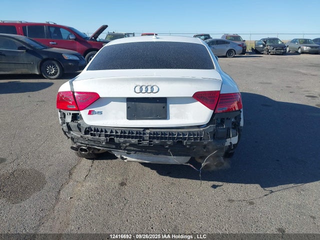 Audi S5 2014 WAULGBFR3EA023202 Image 16