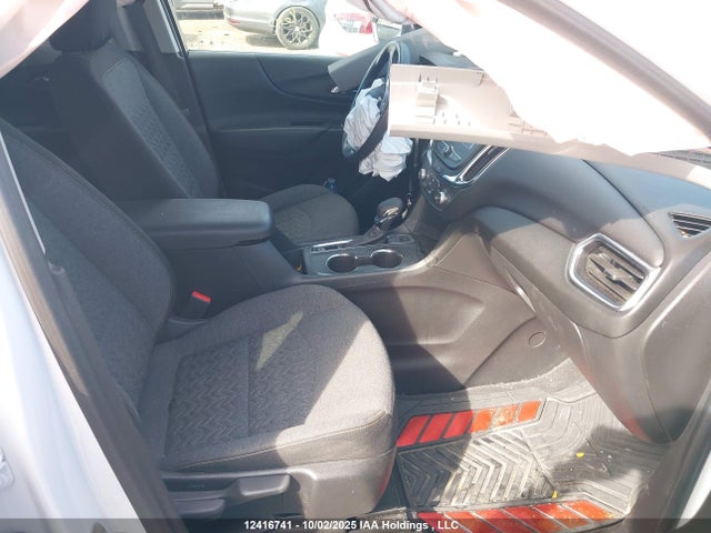 Chevrolet lyx 2022 3GNAXUEV9NL259437 Image 5