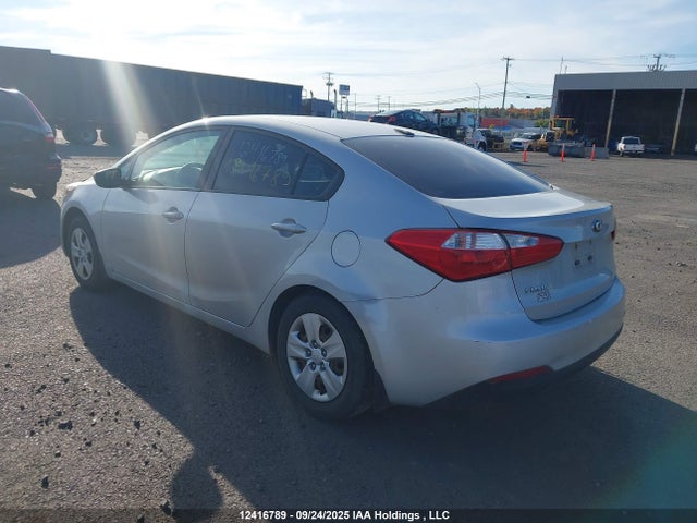 KIA dohc mpi nu 2015 KNAFK4A6XF5409680 Image 3