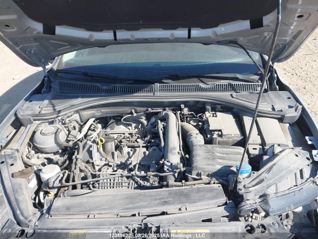 3VWC57BU9MM075352 Volkswagen tsi