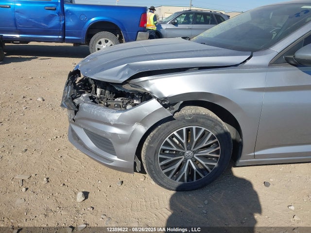 3VWC57BU9MM075352 Volkswagen tsi