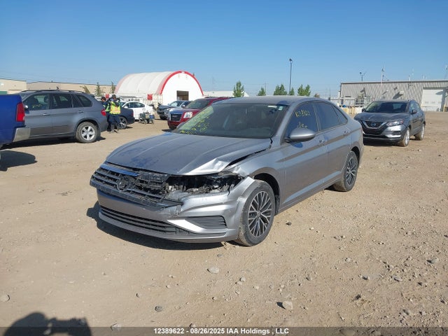 3VWC57BU9MM075352 Volkswagen tsi