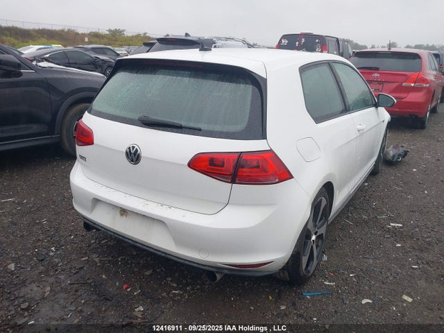 3VWTT7AU3FM029977 Volkswagen 2015
