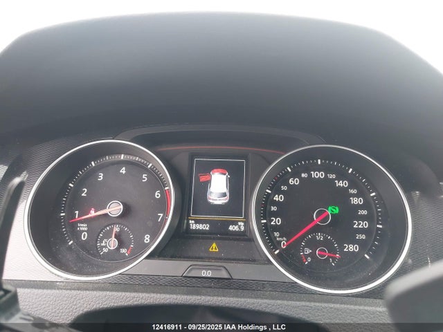 3VWTT7AU3FM029977 Volkswagen 2015