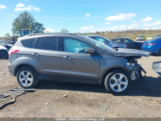 1FMCU0GX5EUA25430 Ford 2014