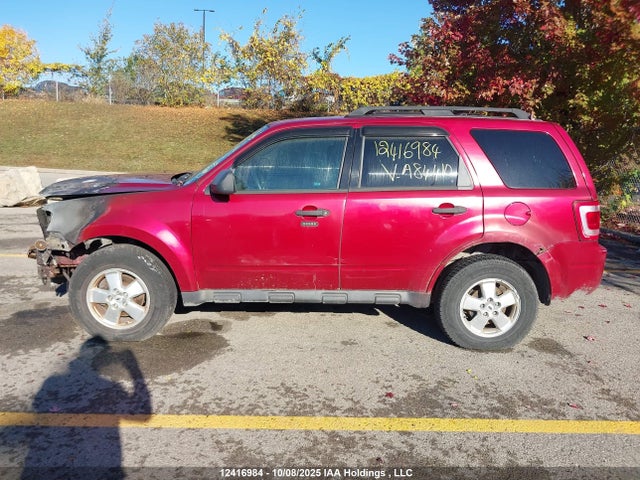 2009 Ford Escape მანქანა იყიდება აუქციონზე, vin: 1FMCU93G39KA84410, აუქციონის ნომერი: 12416984