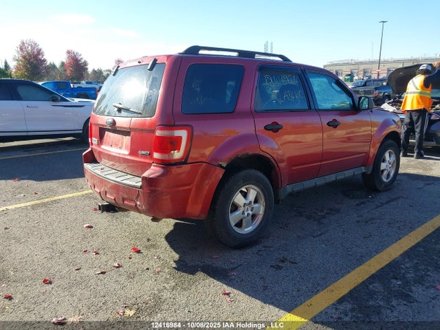 2009 Ford Escape მანქანა იყიდება აუქციონზე, vin: 1FMCU93G39KA84410, აუქციონის ნომერი: 12416984