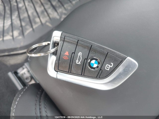 BMW 2024 2024 WBS43AZ07RCN19097 Image 11
